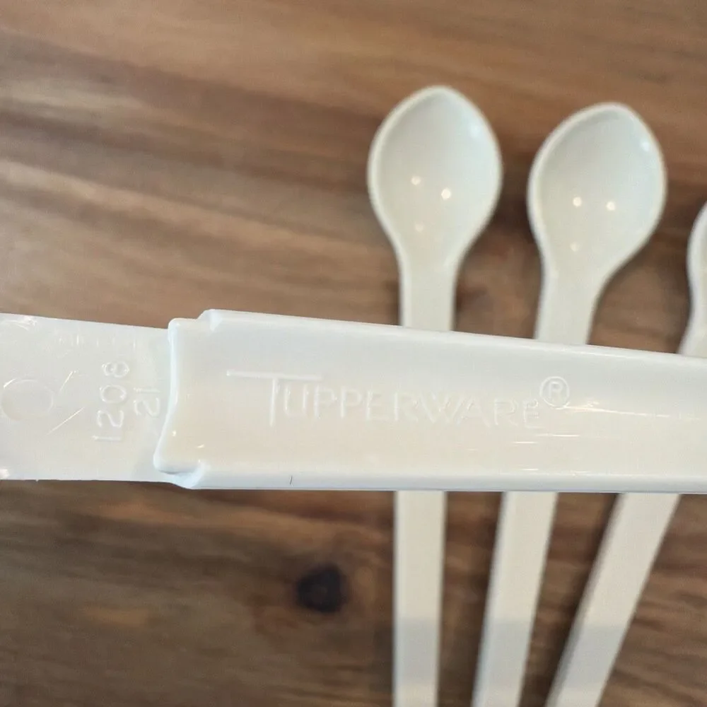 4‎ Vintage Tupperware Hang-On Toddler Condiment Spoons #1208 Almond